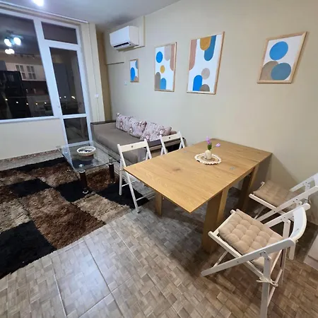 2bdr With Free Secured Parking Space *