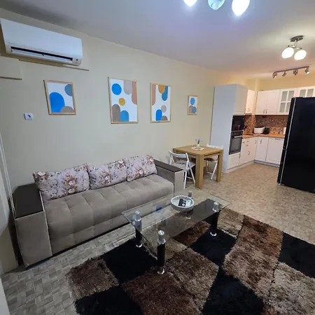 2bdr With Free Secured Parking Space *