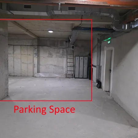 아파트 2bdr With Free Secured Parking Space